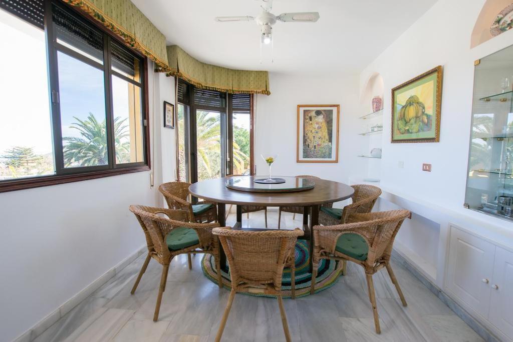 Rural Villa With Private Pool 기마르 외부 사진